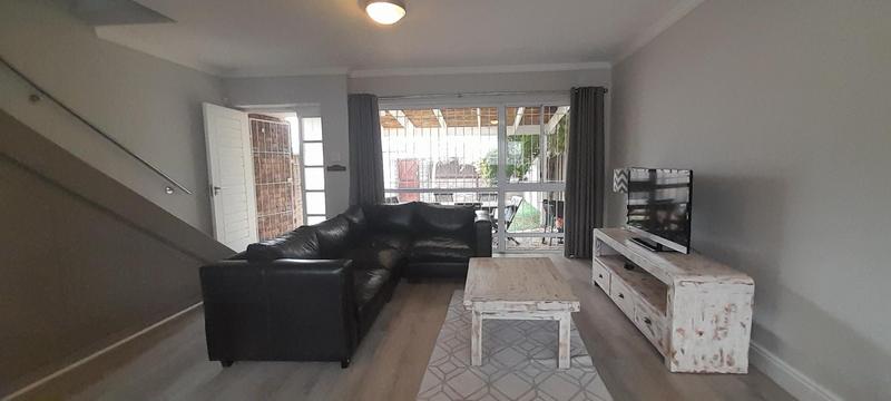 To Let 2 Bedroom Property for Rent in Plumstead Western Cape
